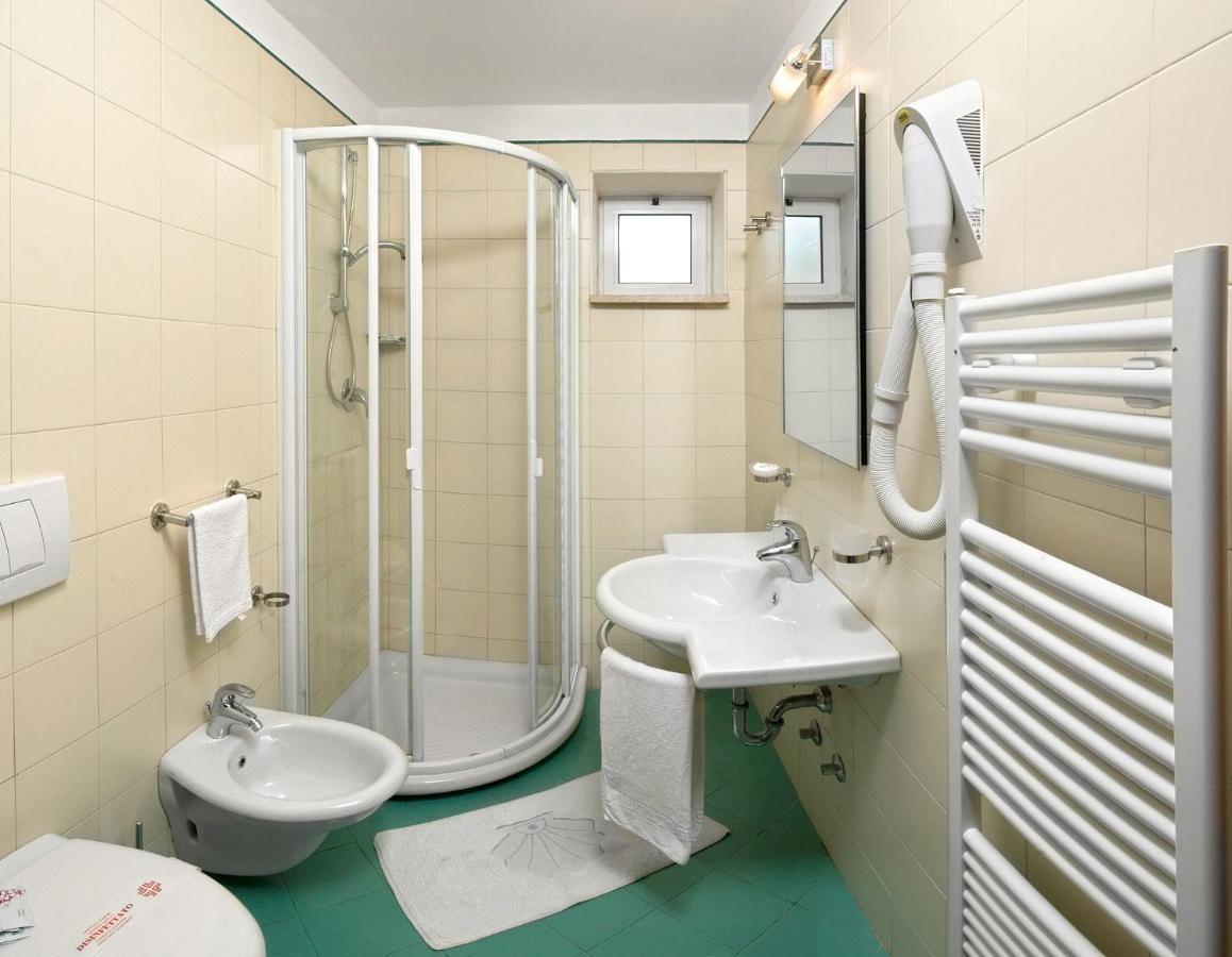 Hotel Belvedere ミザーノ・アドリアーティコ 部屋 写真